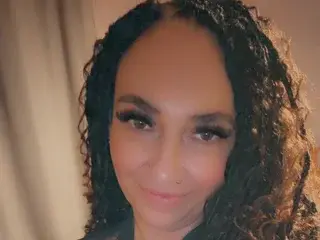 MilfMillie  live sex cam