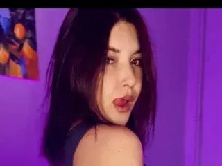 Sweet_kisss  live sex cam