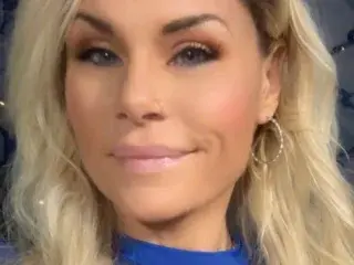 AriaSteeleXxX  live sex cam