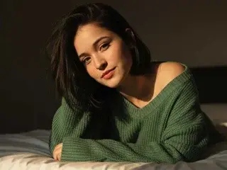 SophieeJacobs  live sex cam