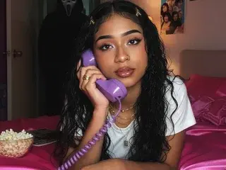 KatheMiiller  live sex cam