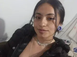 Sofisexxx69  live sex cam