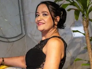 ChanelNylon  live sex cam