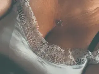 XXLayla20Xx  live sex cam