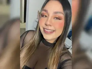 AdelisseLorens  live sex cam