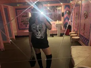 NaturalWoman  live sex cam
