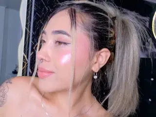 Manuvelez0  live sex cam