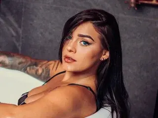 Zyrafortunne  live sex cam