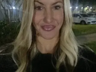 MayaRoseXXX  live sex cam