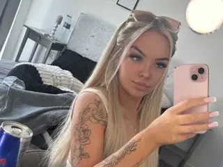 SexySiennaaaX  live sex cam