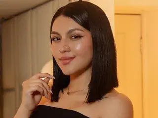 BellaBlackwel  live sex cam