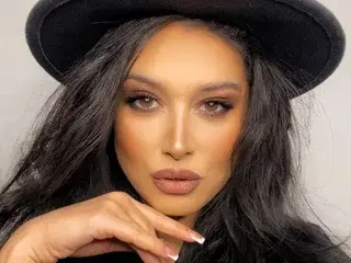 ClarisseMoon  live sex cam