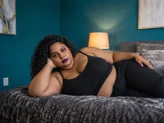 IslaCreed  live sex cam