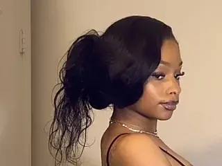 Theblacktargaryen  live sex cam