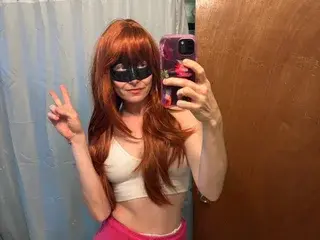 KittythePrincessofPaste  live sex cam