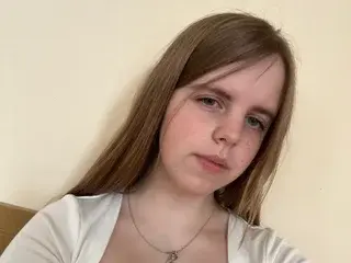 SeleneFrost  live sex cam