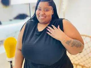 BigAssBBW25xx  live sex cam
