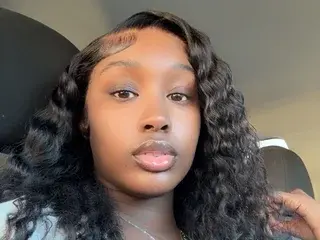 ToyaThick  live sex cam