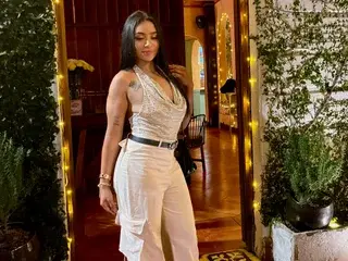 AnnaJills  live sex cam