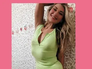 KamiliaMae  live sex cam
