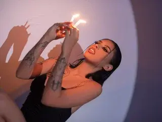 LilithLuxorr  live sex cam