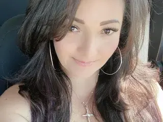 Luna111  live sex cam