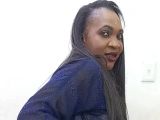 Velvetvixenmilf  live sex cam