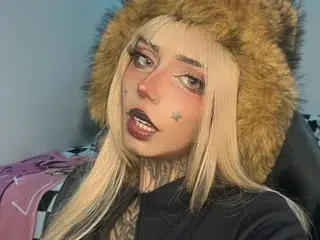 KoraRousee  live sex cam