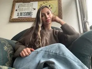 DaliaQuinn  live sex cam