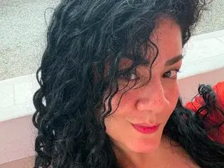 DolceIncanto  live sex cam