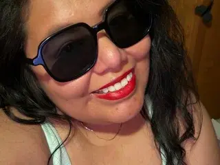 TaraWinter  live sex cam