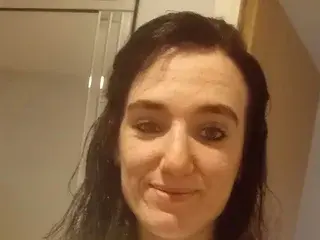LouiseJenkins  live sex cam