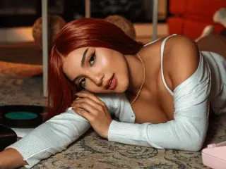 SienaVoss  live sex cam