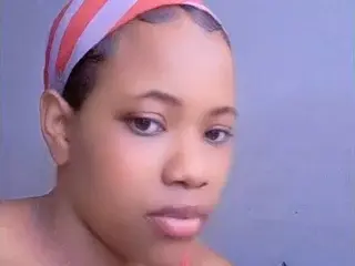 Dineo97  live sex cam