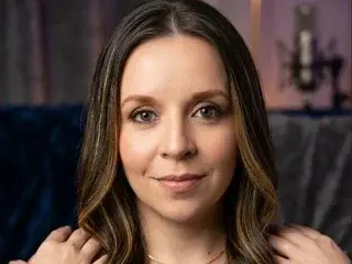 EmelyCaroFg  live sex cam