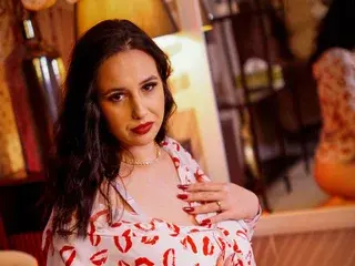 MavisReeve  live sex cam