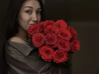 Lilya_Fox  live sex cam