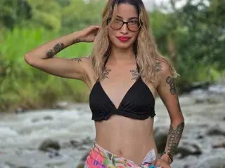 Merrymendezz  live sex cam