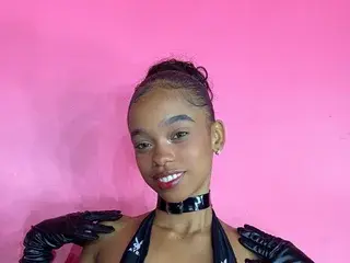 Taniaa19  live sex cam