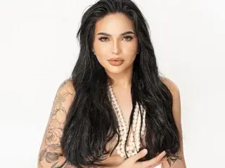 CallmeMonica  live sex cam