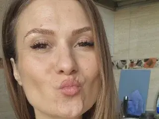 NattyReturn18  live sex cam