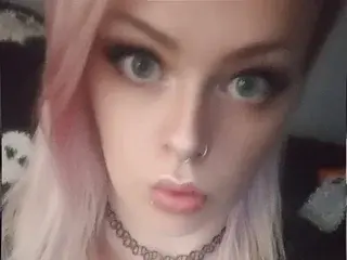 BrattyLittleDemonX  live sex cam