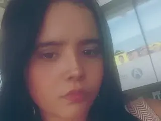 Girl_piscis  live sex cam