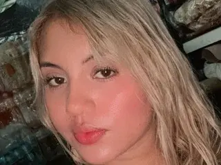SilviaAlonso  live sex cam