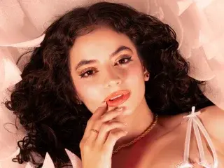 MeganBonet  live sex cam