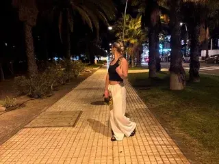 Elliebrown81  live sex cam