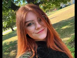 Intothewoodswego  live sex cam
