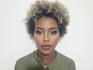 SamiraSavage  live sex cam