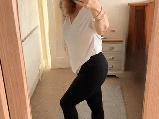 Shybutsassy  live sex cam