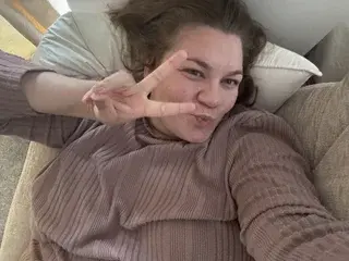 BrattyBellaxx  live sex cam